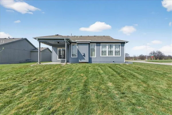 $489,000 | 1517 Southwest Arbor Creek Drive, Lee's Summit, MO 64082