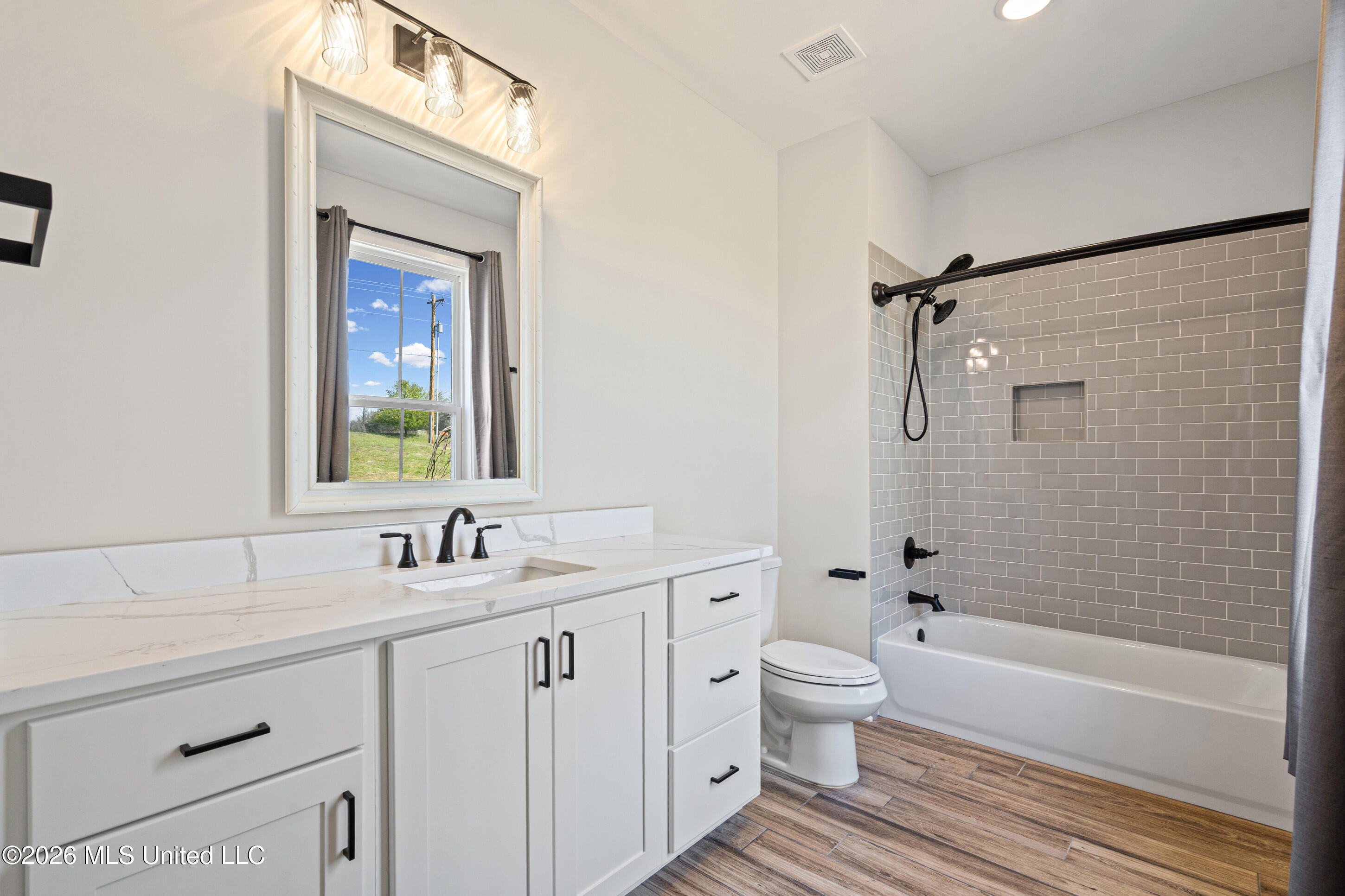 13889 Fairview Road Byhalia, MS 38611 - Photo 33 of 43 _dsc9942_print