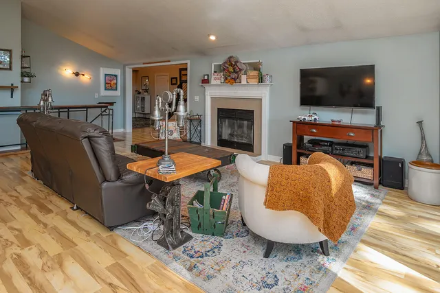 $750,000 | W5594 Briarwood Road, Sugar Creek, WI 53121