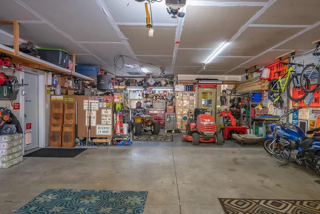 $750,000 | W5594 Briarwood Road, Sugar Creek, WI 53121