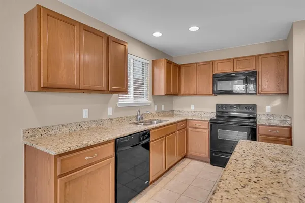 $1,950 | 1309 Rivers Creek Lane, Little Elm, TX 75068