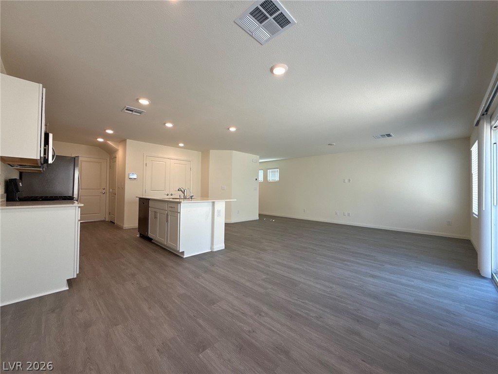 10415 Ricordi Street Las Vegas, NV 89141 - Photo 7 of 34