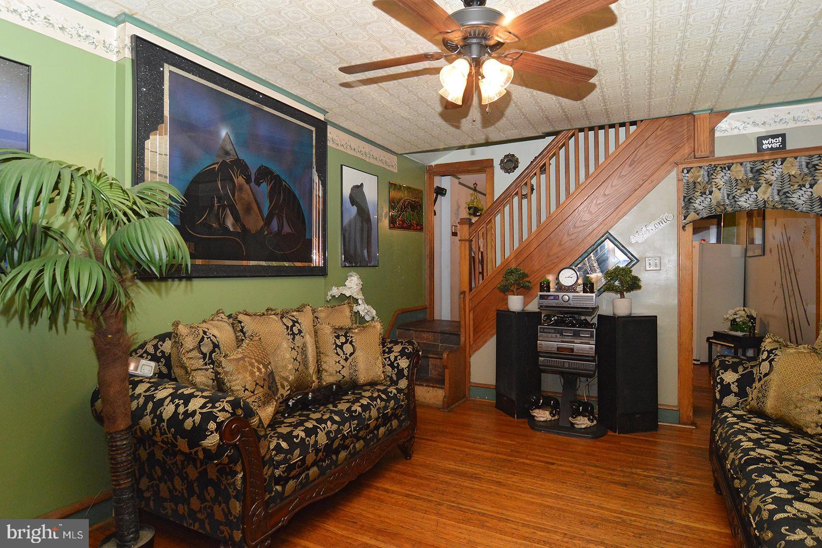 1246 North 11th Street Reading, PA 19604 - Photo 4 of 26 Gallery Image 4