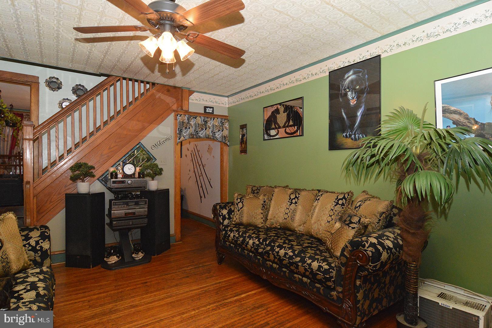 1246 North 11th Street Reading, PA 19604 - Photo 5 of 26 Gallery Image 5