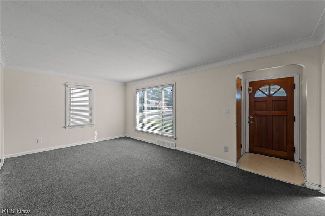 6006 Snow Road Parma, OH 44129 - Photo 3 of 38 Gallery Image 3