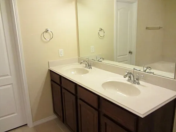 $2,200 | 2814 Waterfall Lane, Little Elm, TX 75068
