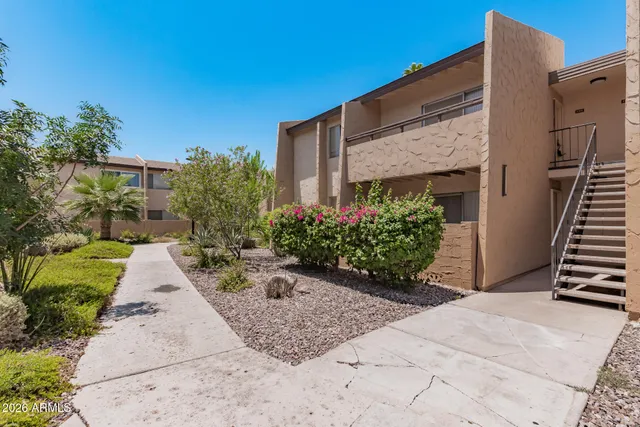 $1,450 | 8055 East Thomas Road, Unit F202, Scottsdale, AZ 85251
