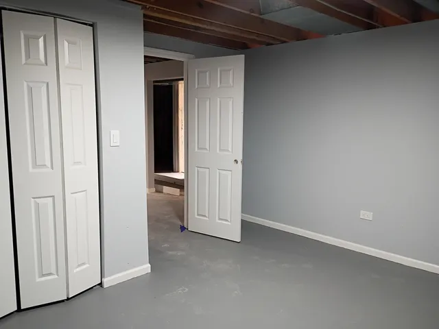 a bathroom with a toilet