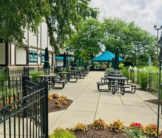 $750,000 | 1239 Thackery Court, Naperville, IL 60564