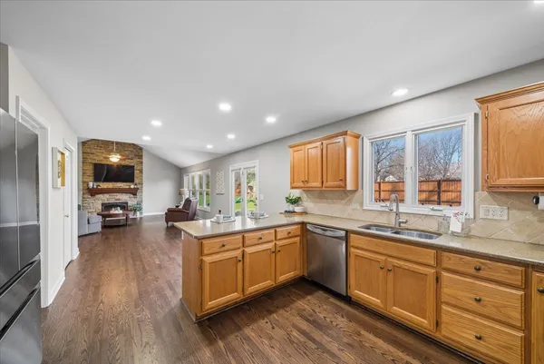 $750,000 | 1239 Thackery Court, Naperville, IL 60564