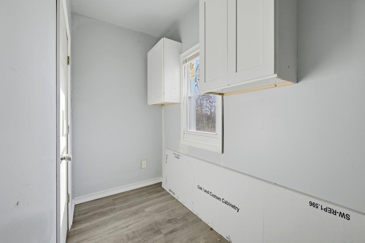 280 Holbrook Street Detroit, MI 48202 - Photo 8 of 18 Pantry