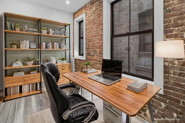 $4,700 | 356 West 48th Street, Unit 1C | Hell's Kitchen