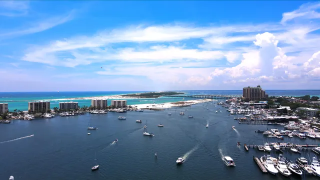 $740,000 | 10 Harbor Boulevard, Unit W324, Destin, FL 32541