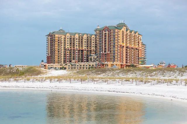 $740,000 | 10 Harbor Boulevard, Unit W324, Destin, FL 32541