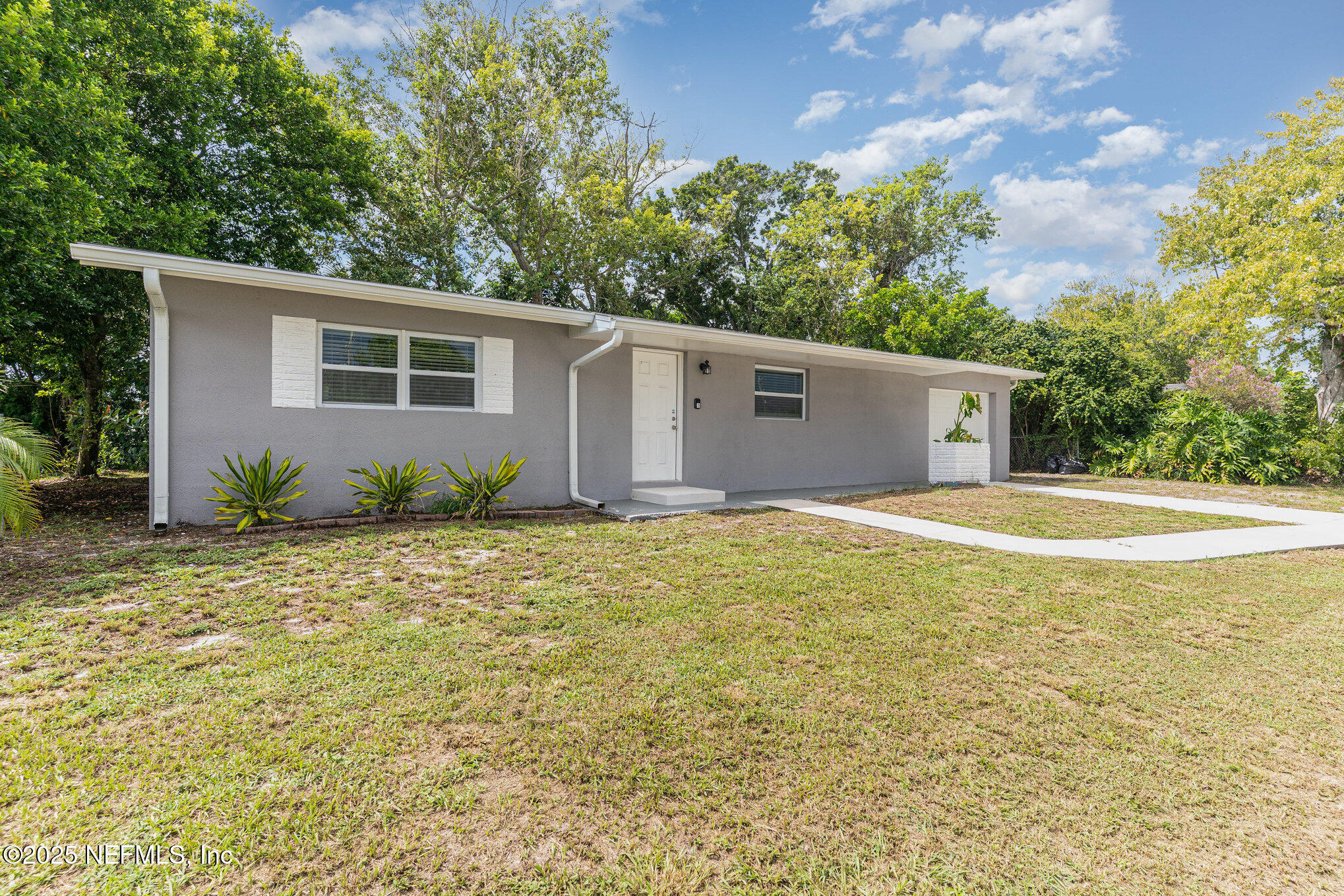 2019 Barkley Avenue Melbourne, FL 32935 - Photo 2 of 34 001__amp3799-edit_405