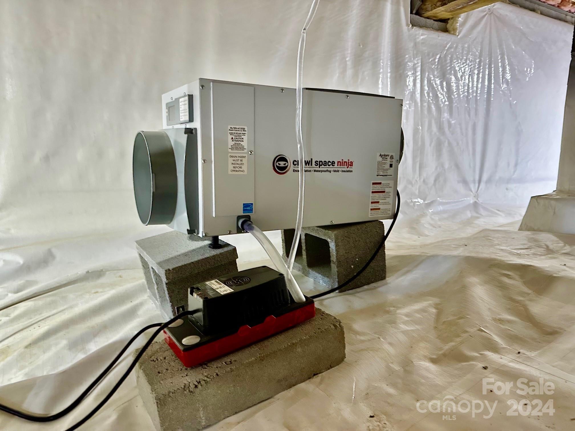 62 Weeping Cherry Forest Road Fairview, NC 28730 - Photo 42 of 48 a living room with furniture