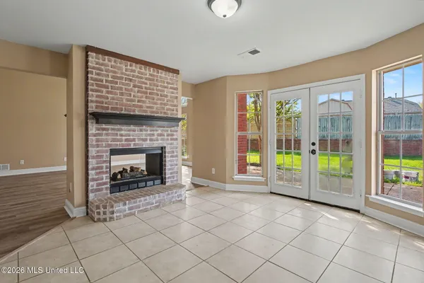 $359,900 | 1679 Sandpiper Cove South, Hernando, MS 38632
