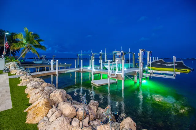 $3,200,000 | 747 La Fitte Road, Summerland Key, FL 33042