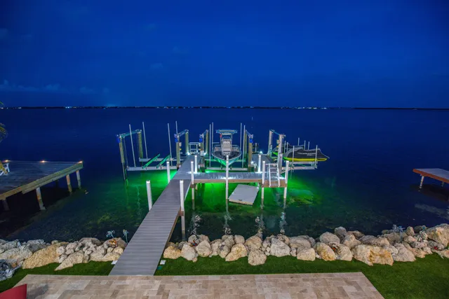 $3,200,000 | 747 La Fitte Road, Summerland Key, FL 33042