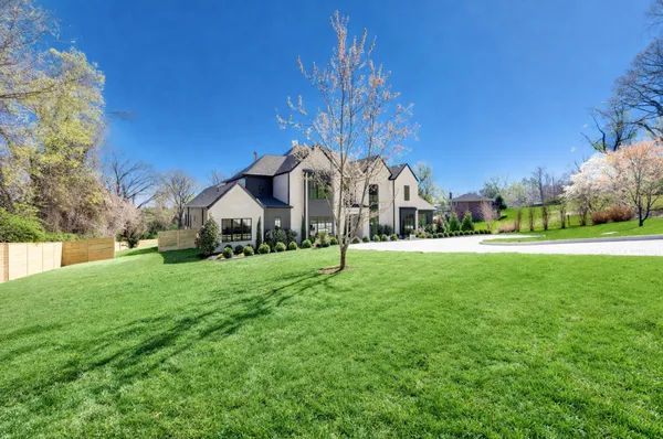 $5,750,000 | 840 Brentview Drive, Nashville, TN 37220