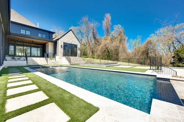 $5,750,000 | 840 Brentview Drive, Nashville, TN 37220