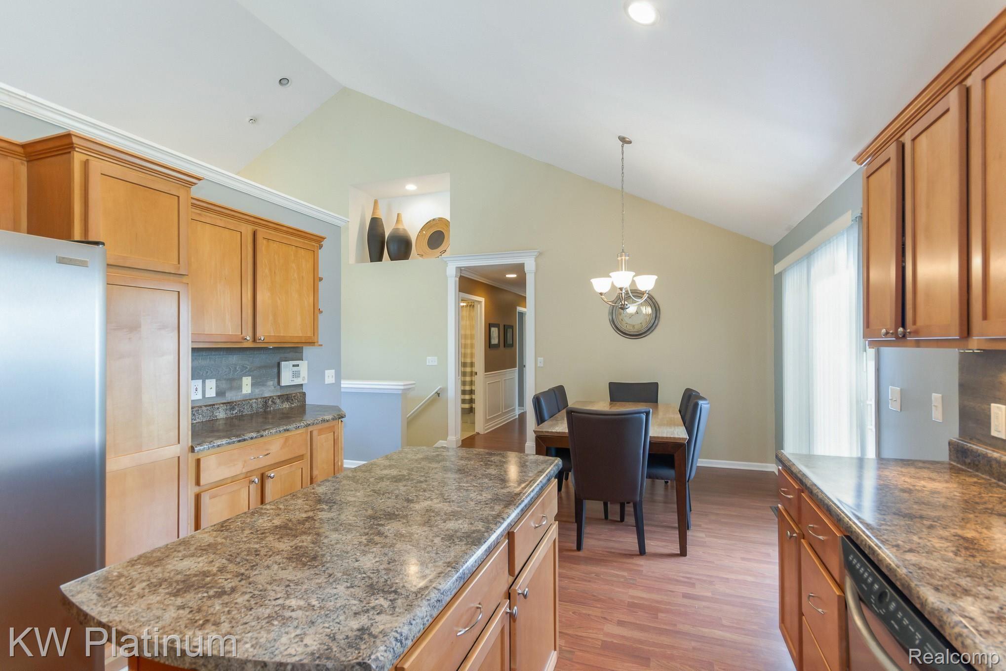 22501 Brantingham Road Macomb, MI 48044 - Photo 11 of 30 22501 Brantingham Rd_18.jpg