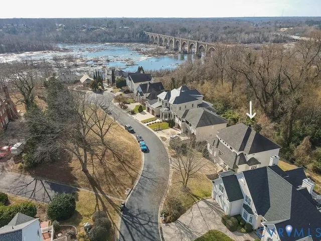 a view of a house with a mountain