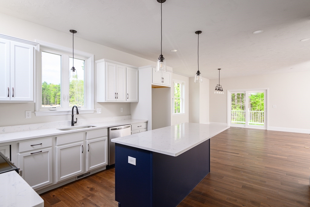 22 Howland Trail, Unit 34 Hanson, MA 02341 - Photo 5 of 29