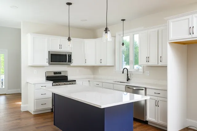 $799,000 | 22 Howland Trail, Unit 34, Hanson, MA 02341