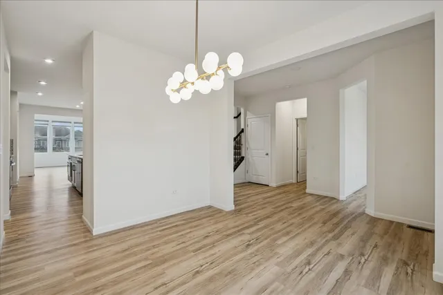 $600,000 | 900 Treeline Drive, Algonquin, IL 60102