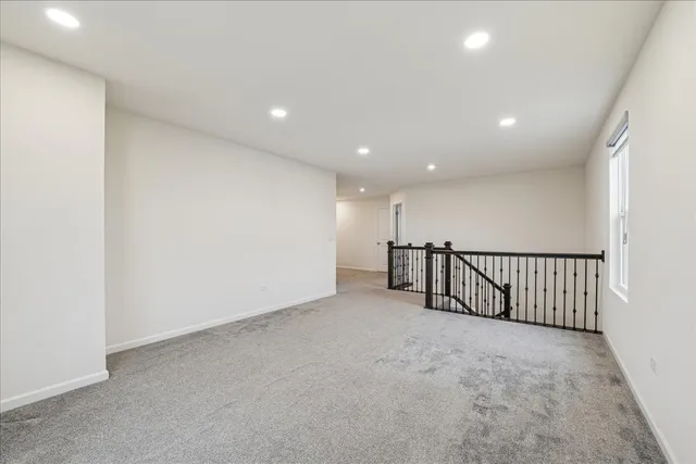 $600,000 | 900 Treeline Drive, Algonquin, IL 60102