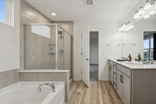 $600,000 | 900 Treeline Drive, Algonquin, IL 60102