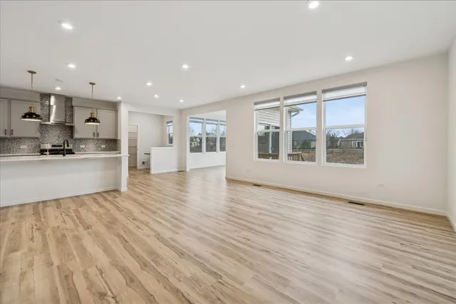 $600,000 | 900 Treeline Drive, Algonquin, IL 60102