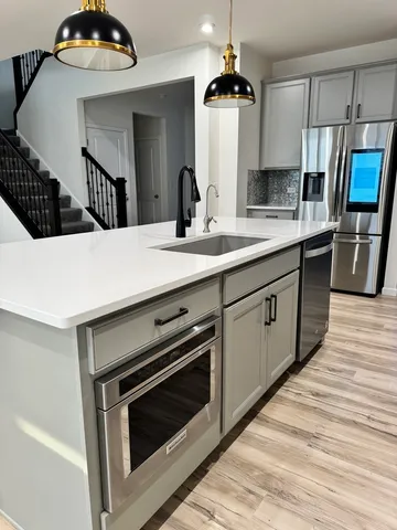 $600,000 | 900 Treeline Drive, Algonquin, IL 60102