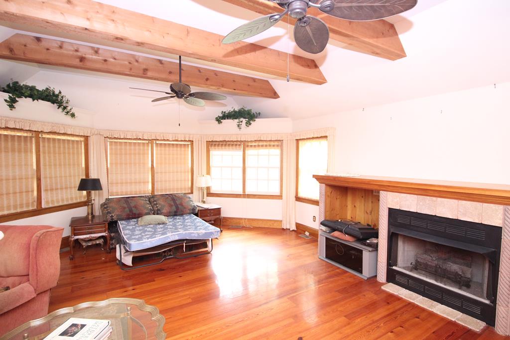 19562 Bayside Road Greenbush, VA 23357 - Photo 3 of 47