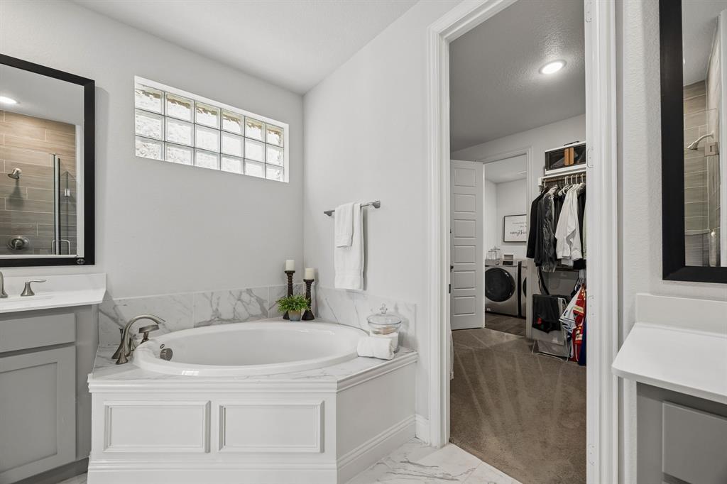 15804 Shasta Daisy Road Frisco, TX 75035 - Photo 14 of 36 Primary closet has direct access to the laundry room!