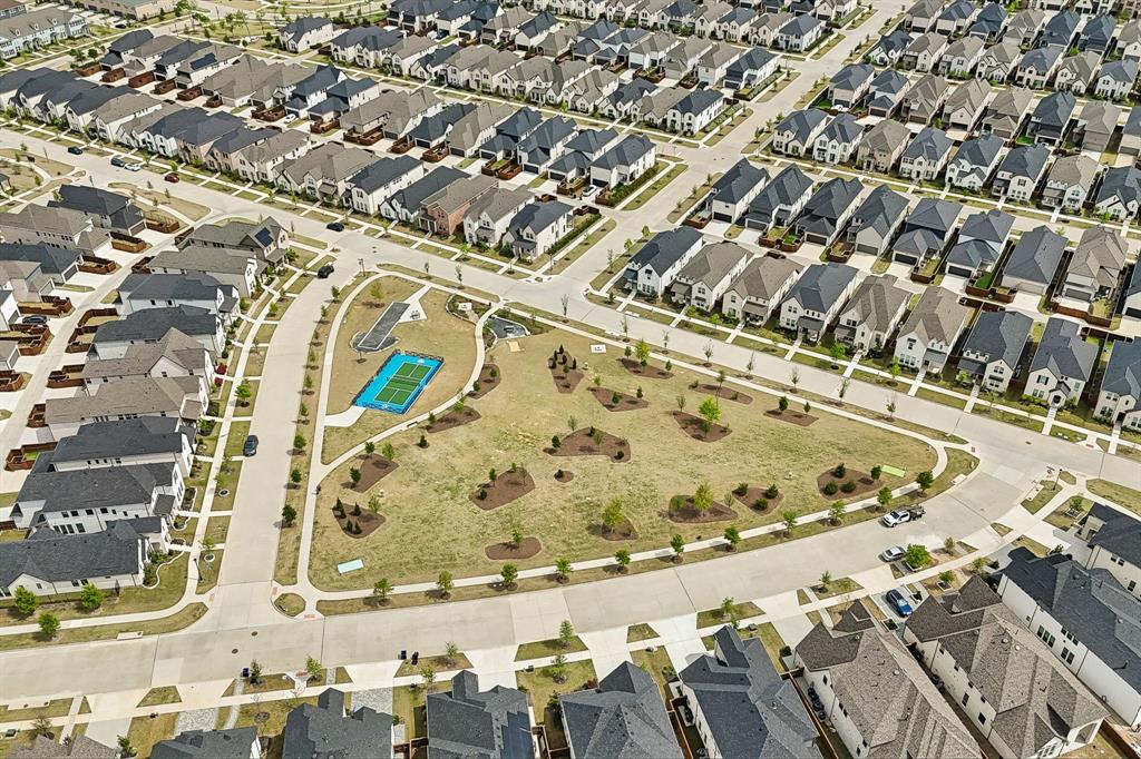 15804 Shasta Daisy Road Frisco, TX 75035 - Photo 33 of 36 Pckleball courts and park!