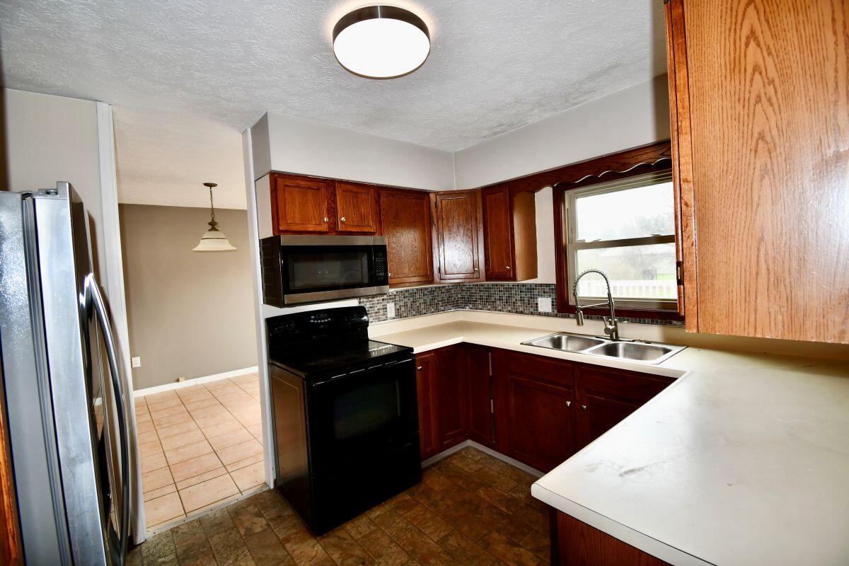 7474 Kilbourne Road Sunbury, OH 43074 - Photo 4 of 9 Gallery Image 4
