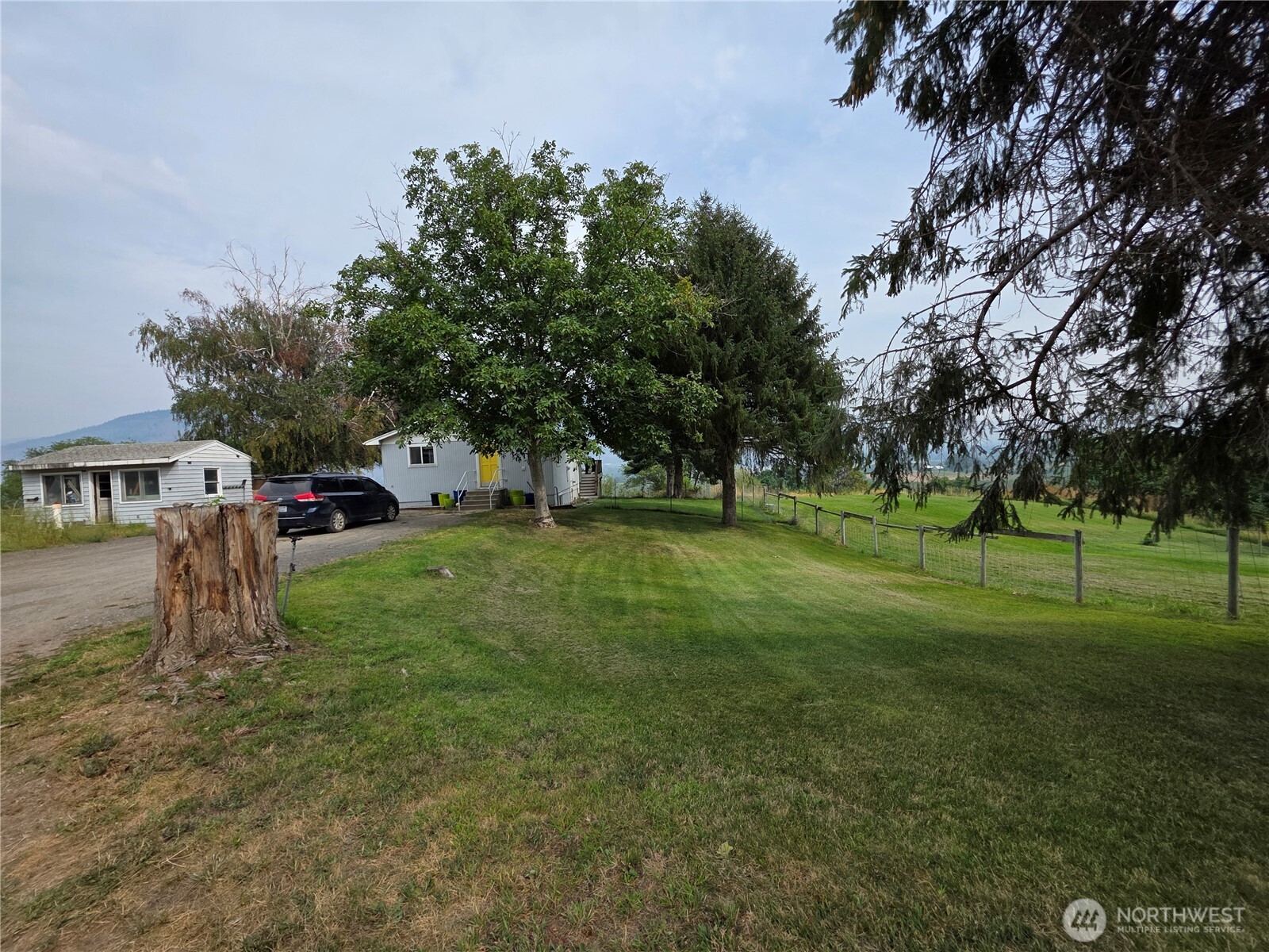 81 B Golden Road Oroville, WA 98844 - Photo 6 of 38 Gallery Image 6