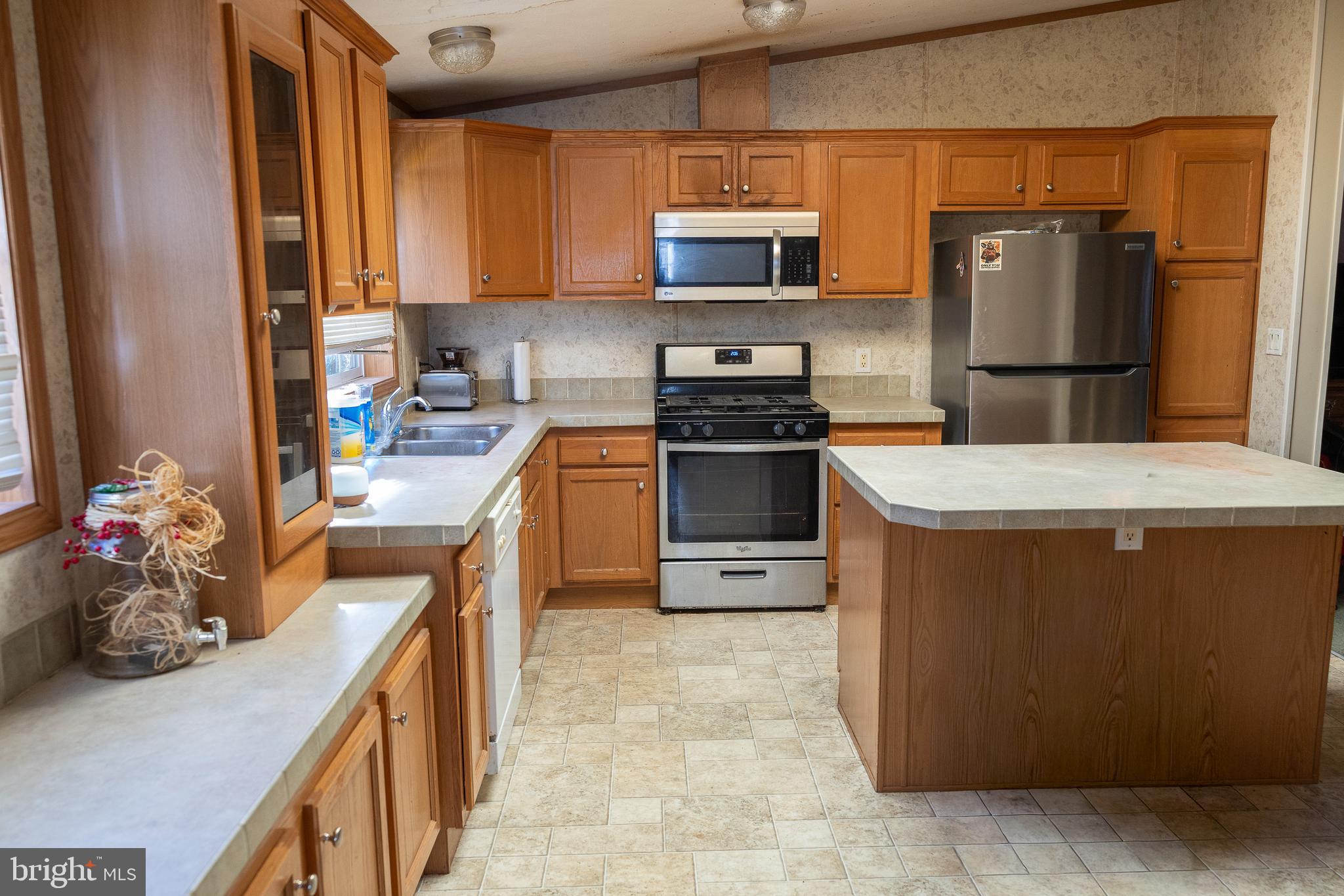 2110 Mays Landing Road, Unit 225 Millville, NJ 08332 - Photo 3 of 24