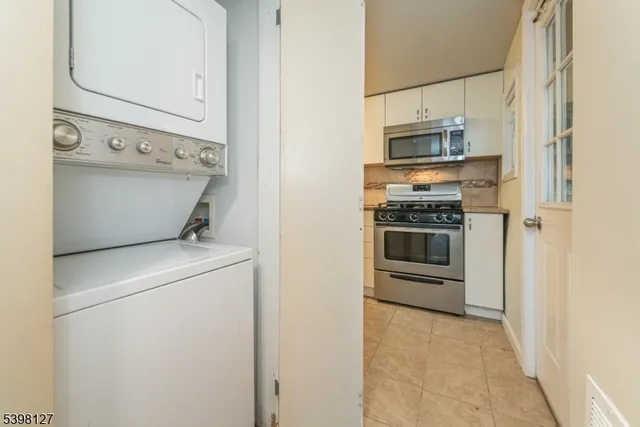 $2,400 | 354 Maxim Drive, Hopatcong, NJ 07843