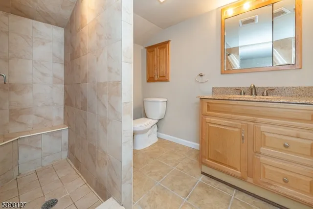 $2,400 | 354 Maxim Drive, Hopatcong, NJ 07843