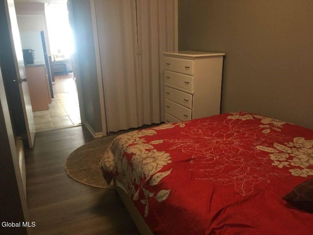 2209 15th Street, Unit 3 Troy, NY 12180 - Photo 6 of 7 da8547b2-e9d8-4d40-976f-b9bb52f2879f