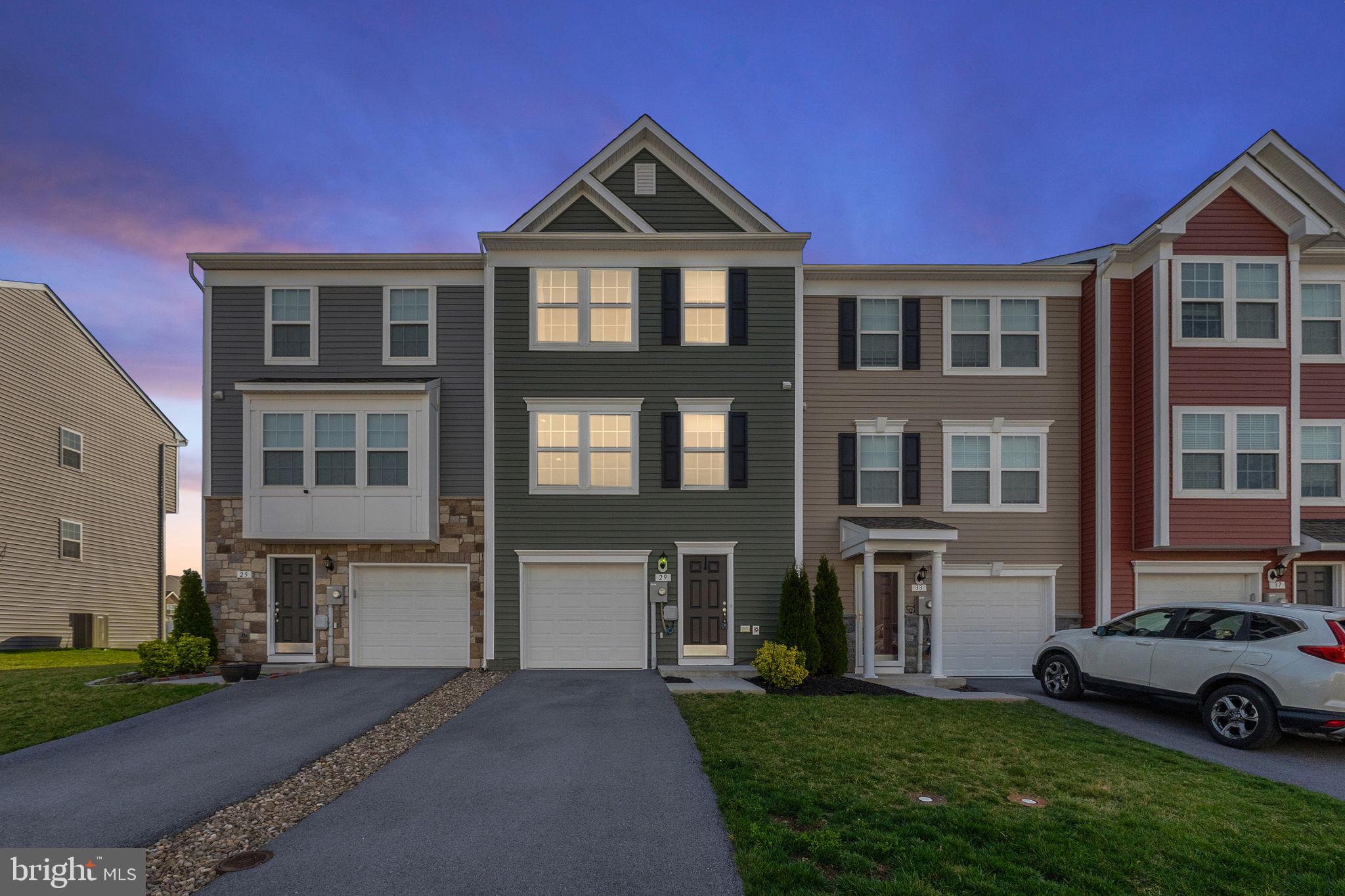 29 Cecily Way Ranson, WV 25438 - Photo 2 of 64 Twilight View