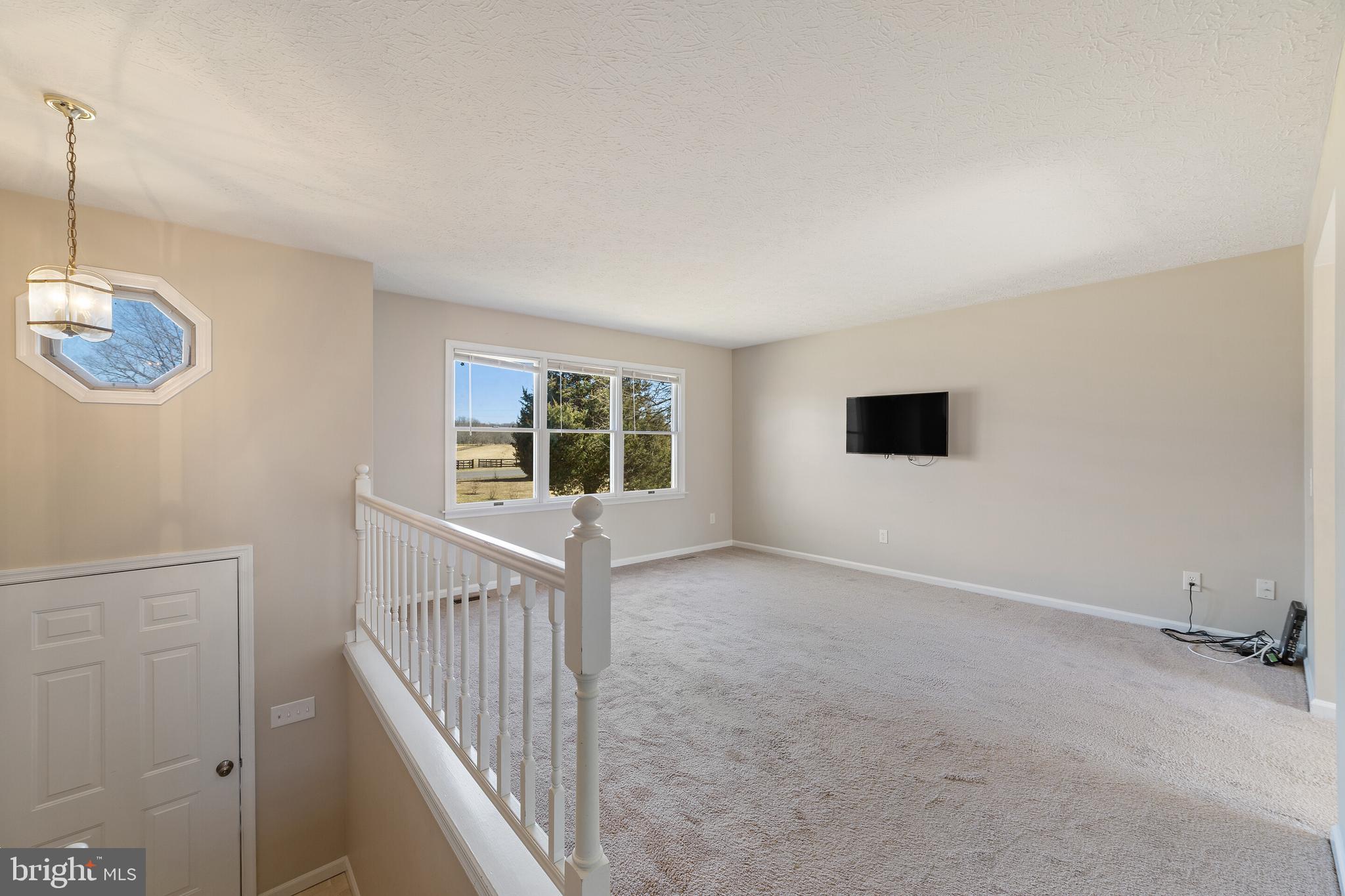 4024 Whiting Road Marshall, VA 20115 - Photo 4 of 37