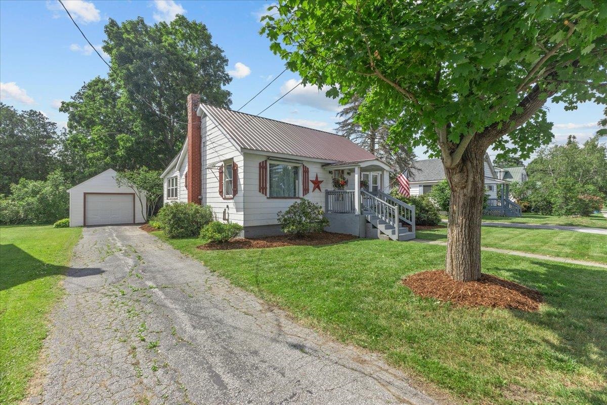 13 Dunning Street Swanton, VT 05488 - Photo 2 of 27