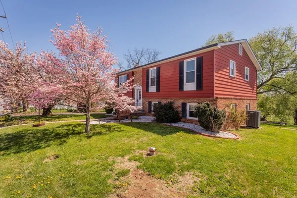 $345,000 | 522 North Main Street, Mount Crawford, VA 22841