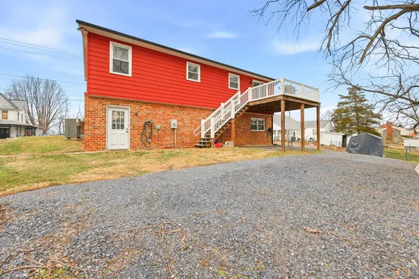 a front view of house with yard