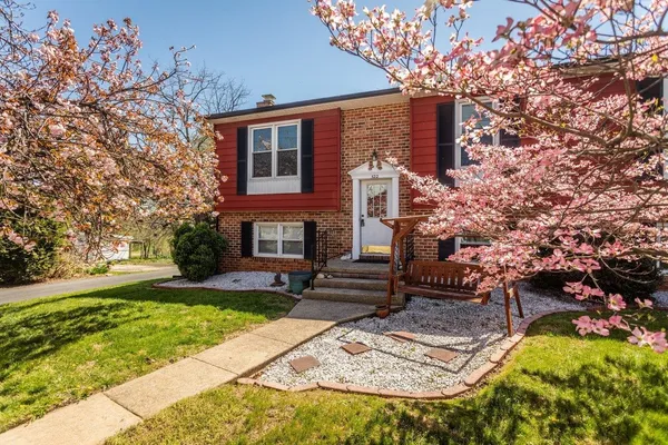 $345,000 | 522 North Main Street, Mount Crawford, VA 22841