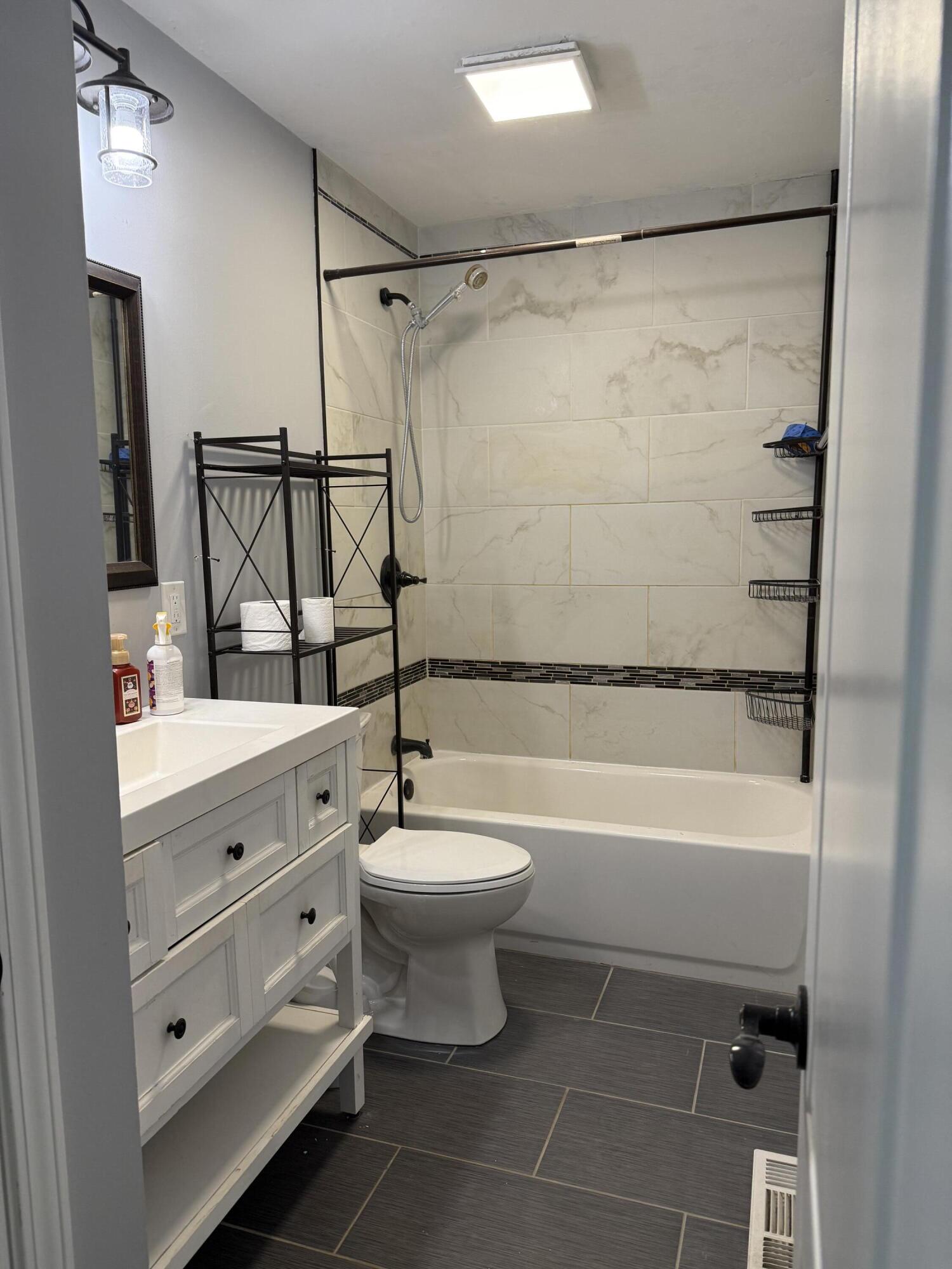 7600 West Mill Court Hobart, IN 46342 - Photo 19 of 28 1500x2000